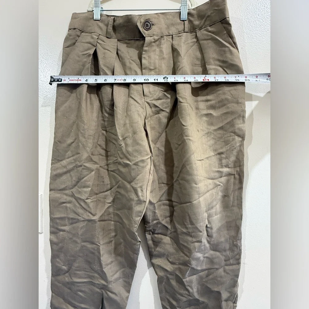 DÁNTE Men's Tan Pleated Chinos